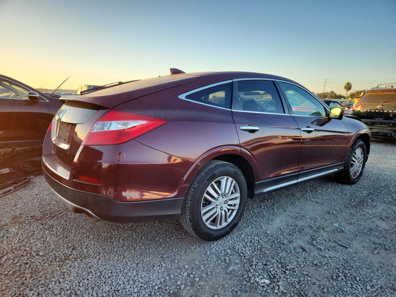 2015 Honda Crosstour VIN 5J6TF3H52FL001746 photo 3