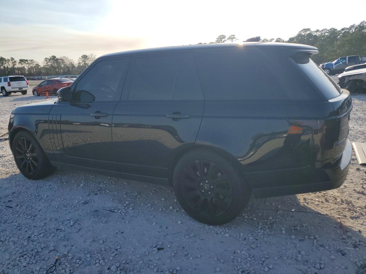 2017 Land Rangerover VIN SALGV2FE1HA326693 photo 2