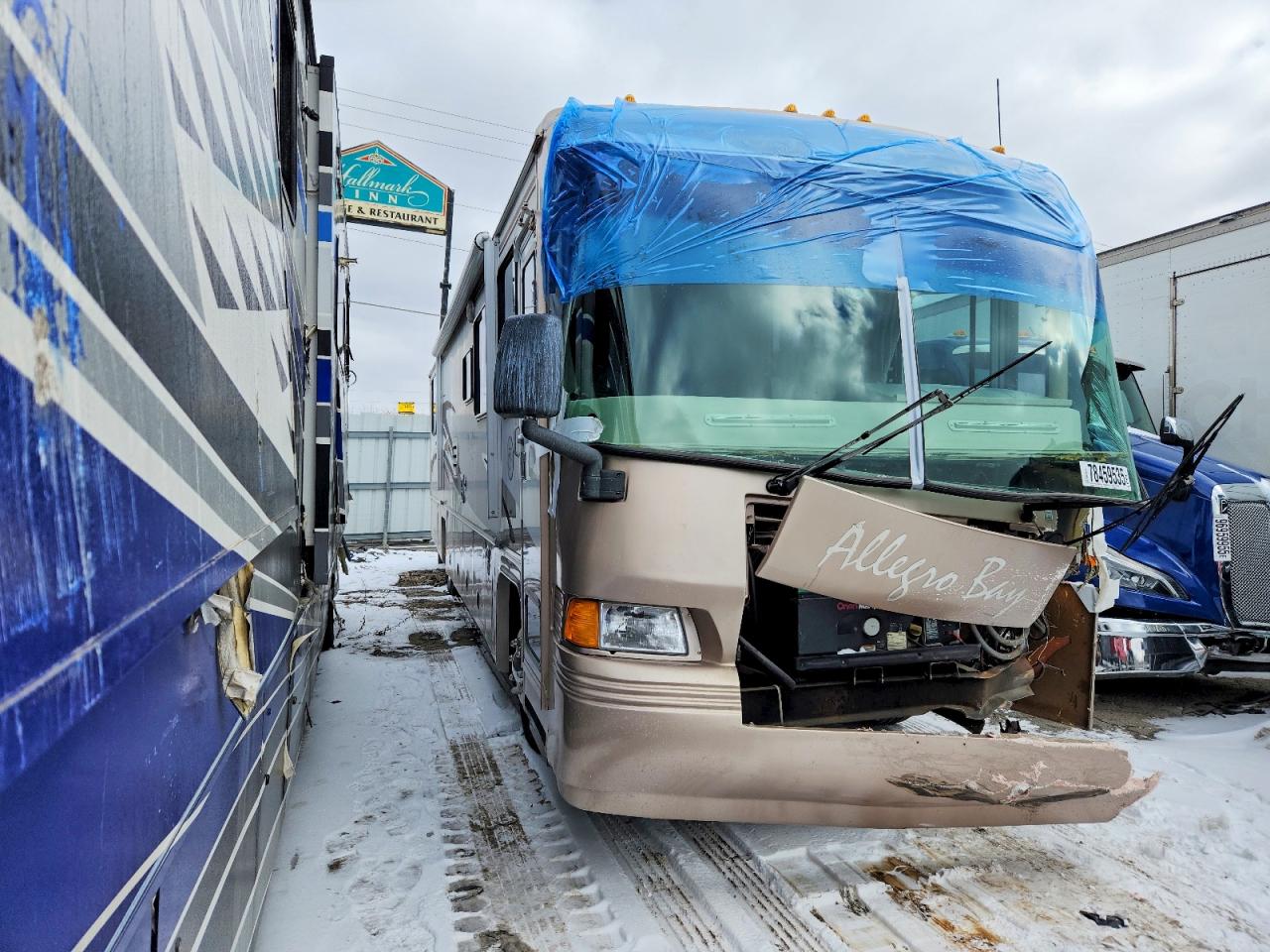 2000 FREIGHTLINER All other VIN 4UZ6XJCAXXCB97301 photo 1