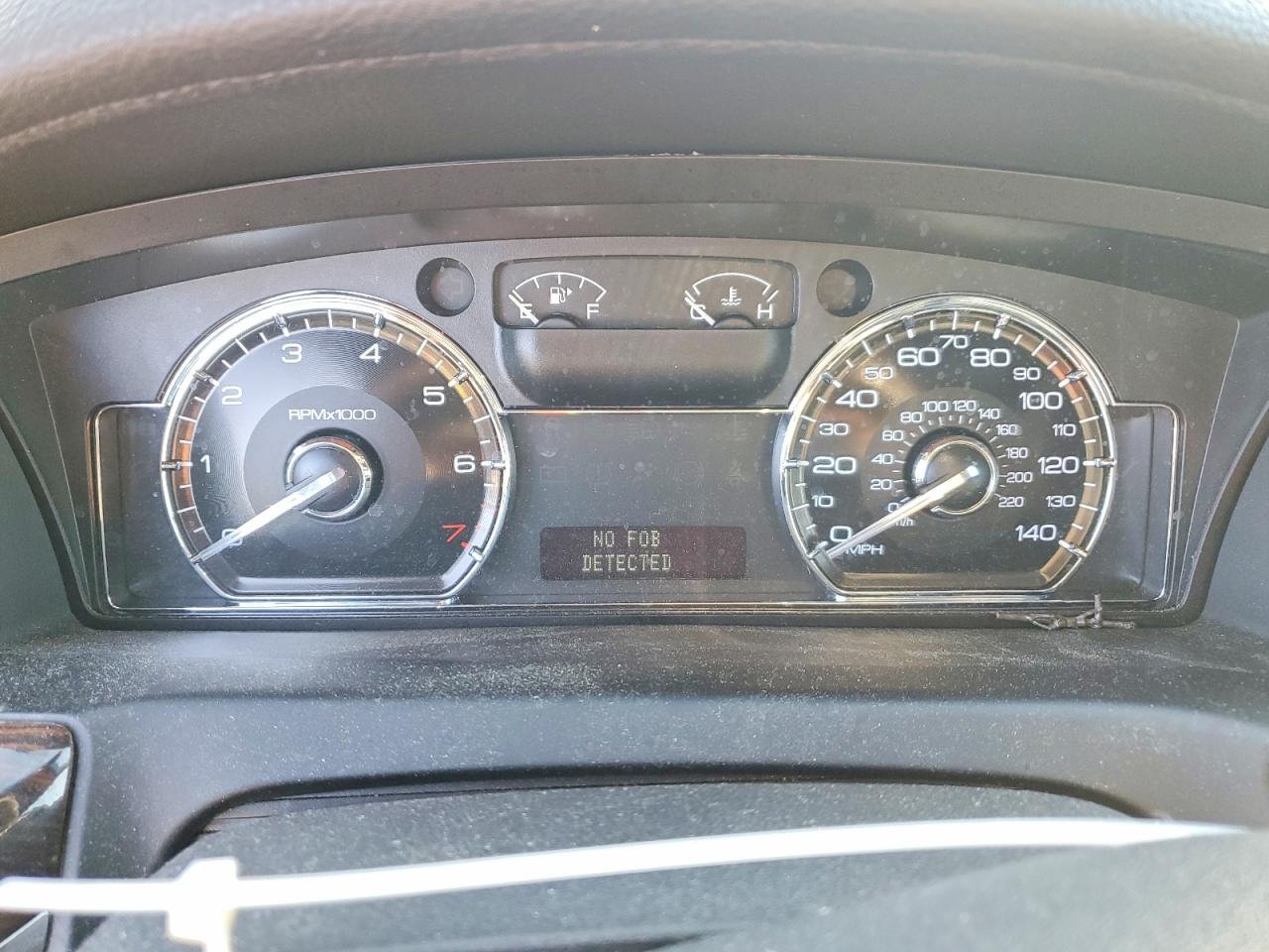 2009 Lincoln Mks VIN 1LNHM93RX9G620067 photo 9
