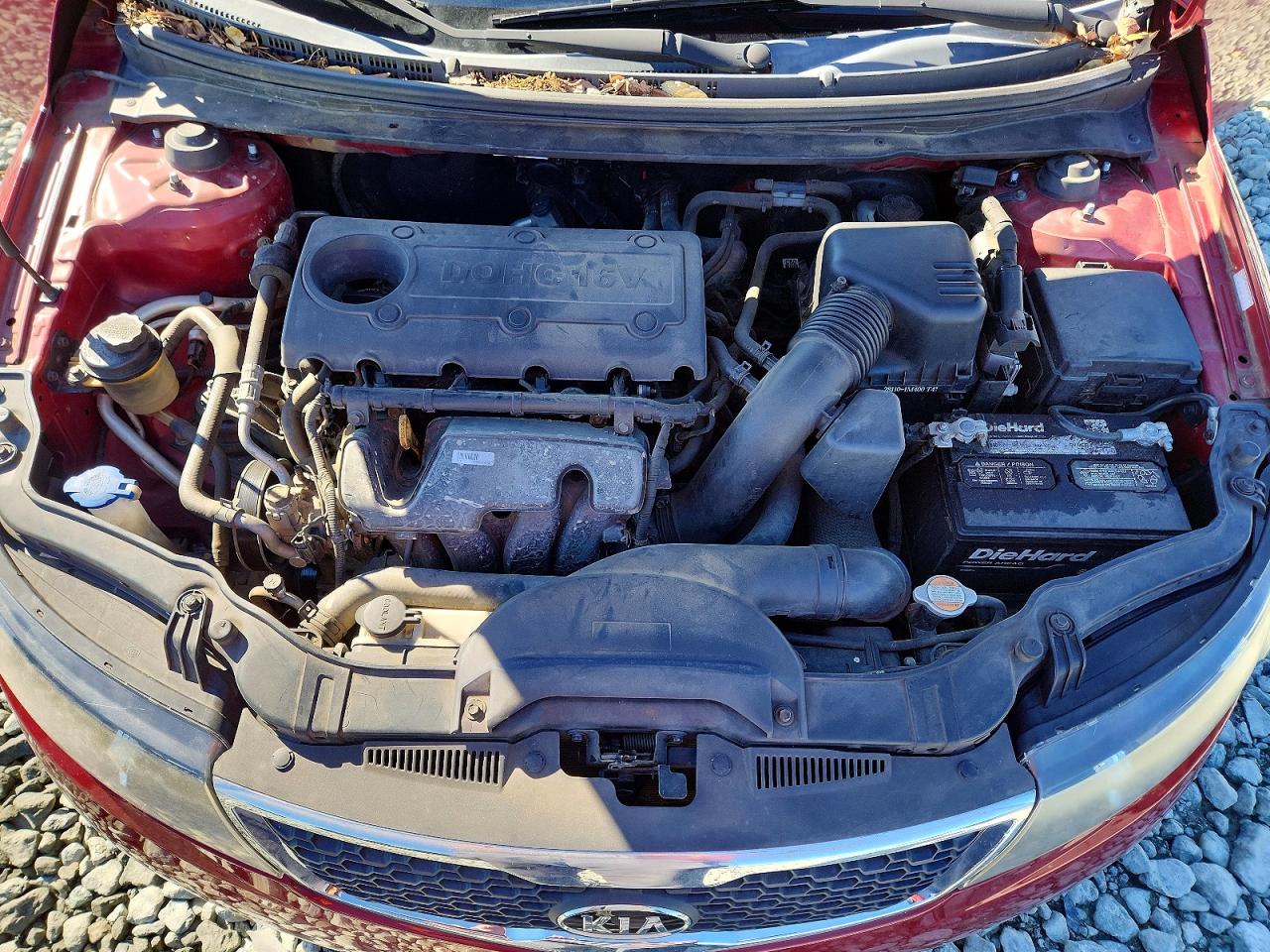 2011 Kia Forte VIN KNAFU4A21B5892042 photo 11