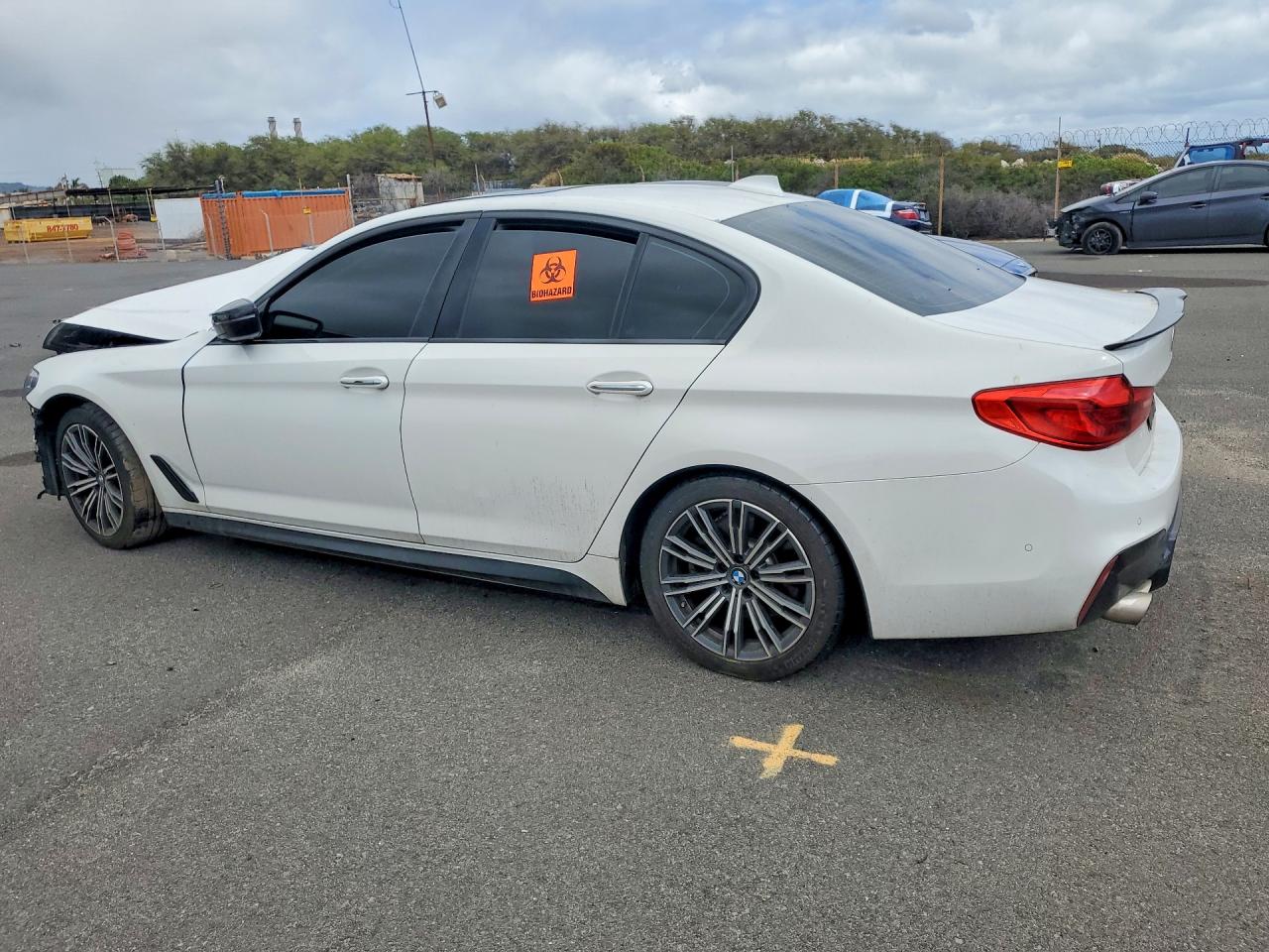 2018 BMW 5 series VIN WBAJE5C50JG917567 photo 2
