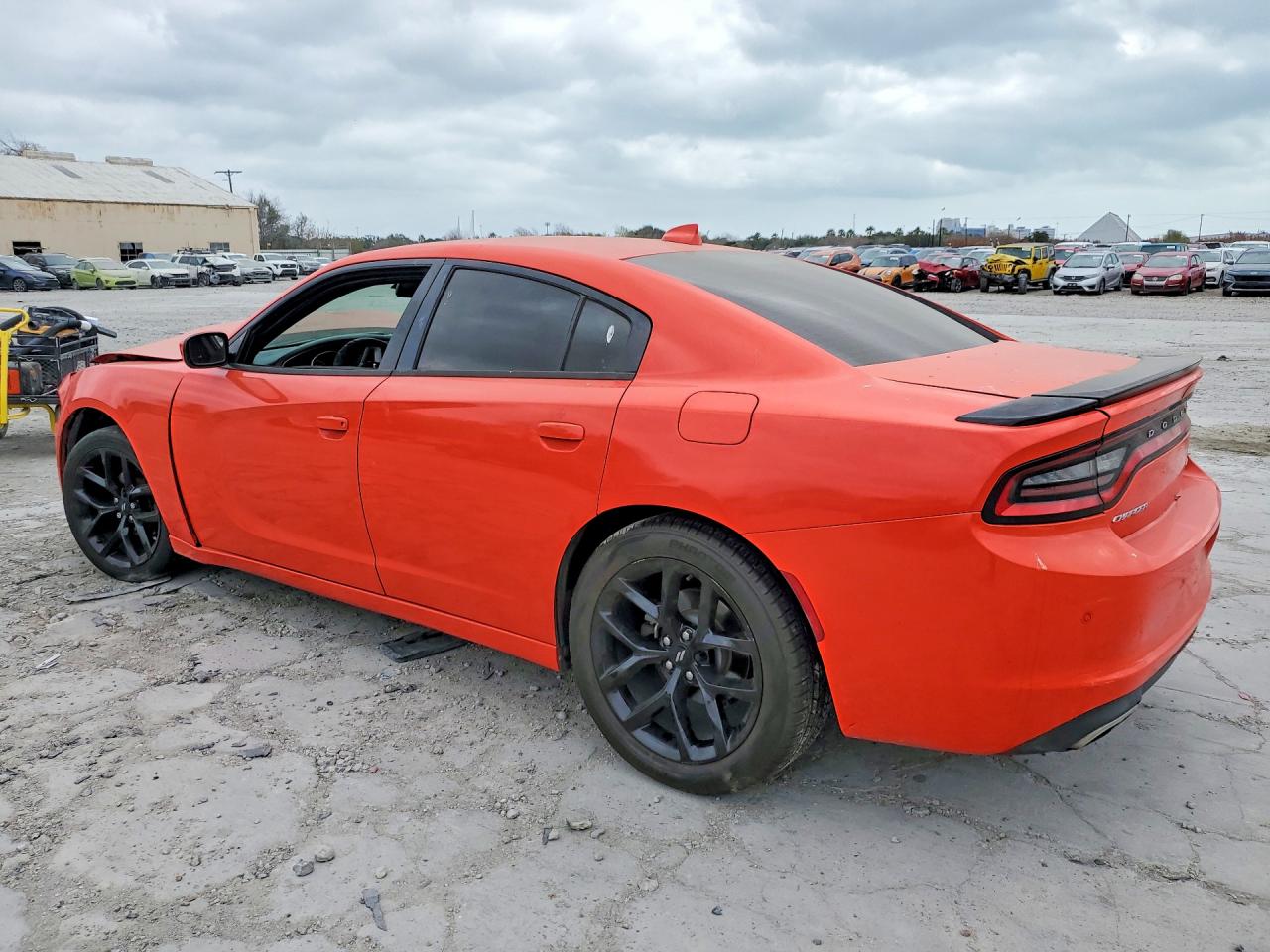 2017 Dodge Charger VIN 2C3CDXHG1HH520750 photo 2
