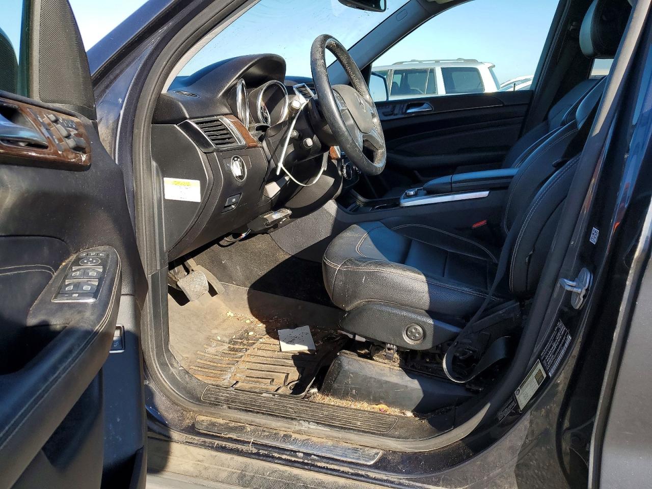 2012 Mercedes-Benz M-class VIN 4JGDA5HB5CA023429 photo 8