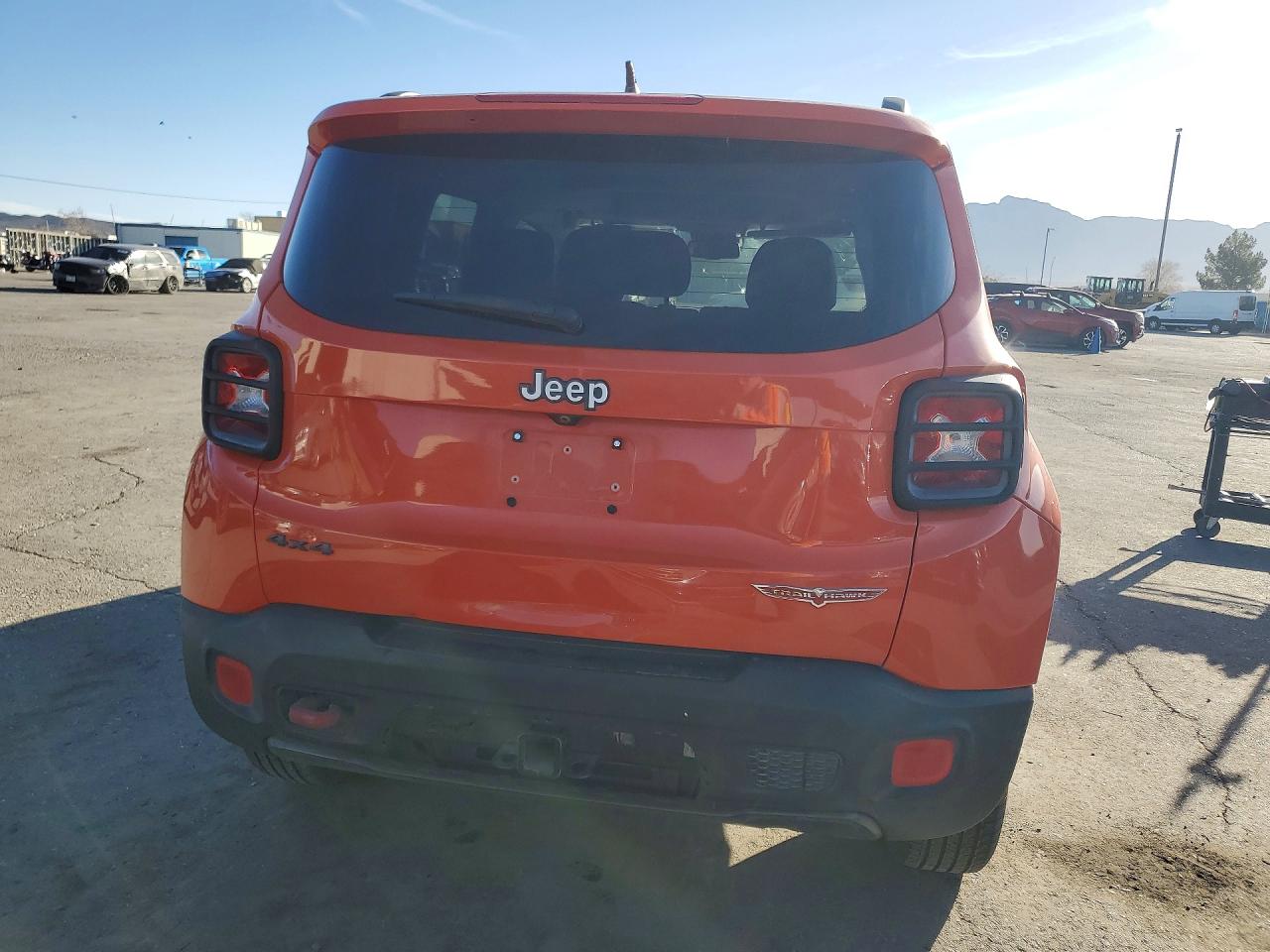 2017 Jeep Renegade VIN ZACCJBCB4HPE76647 photo 6