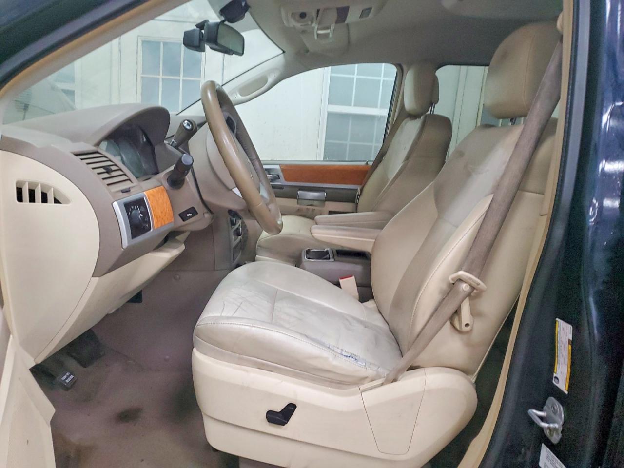 2010 Chrysler Minivan VIN 2A4RR7DX0AR381055 photo 7