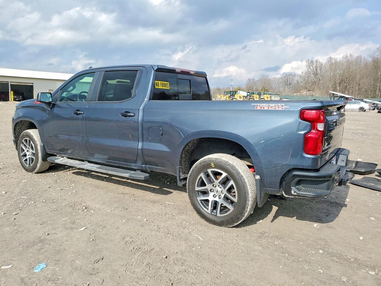 2020 CHEV All models VIN 1GCPYFED9LZ328524 photo 2