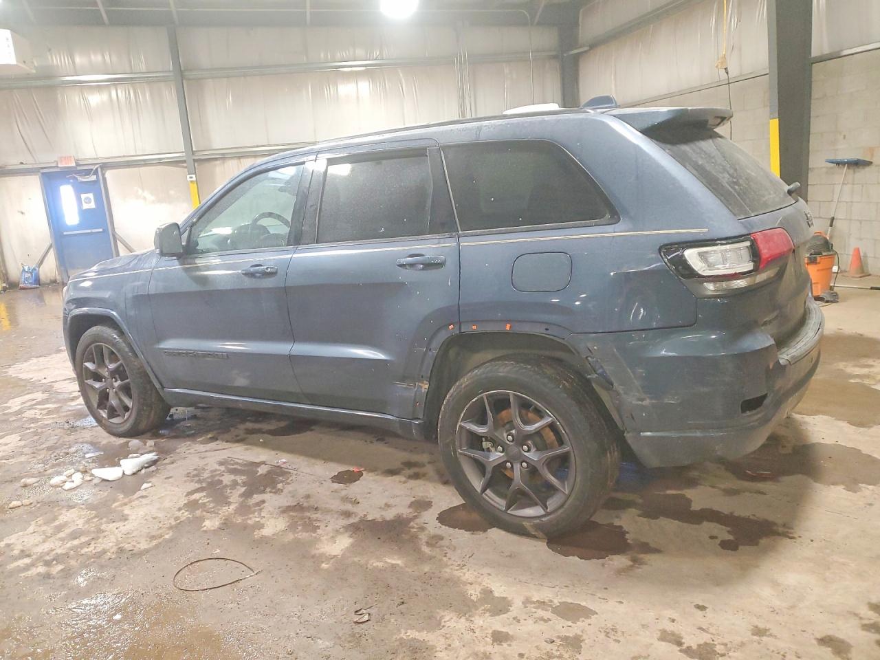 2021 Jeep Grand cher VIN 1C4RJFBG8MC565621 photo 2