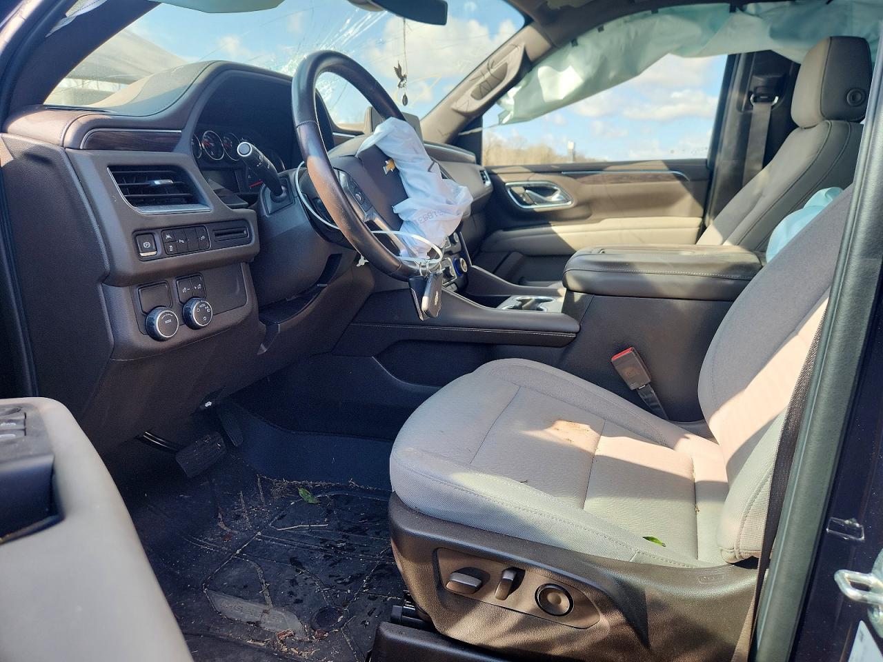 2022 Chevrolet Tahoe VIN 1GNSCMKD1NR121007 photo 7