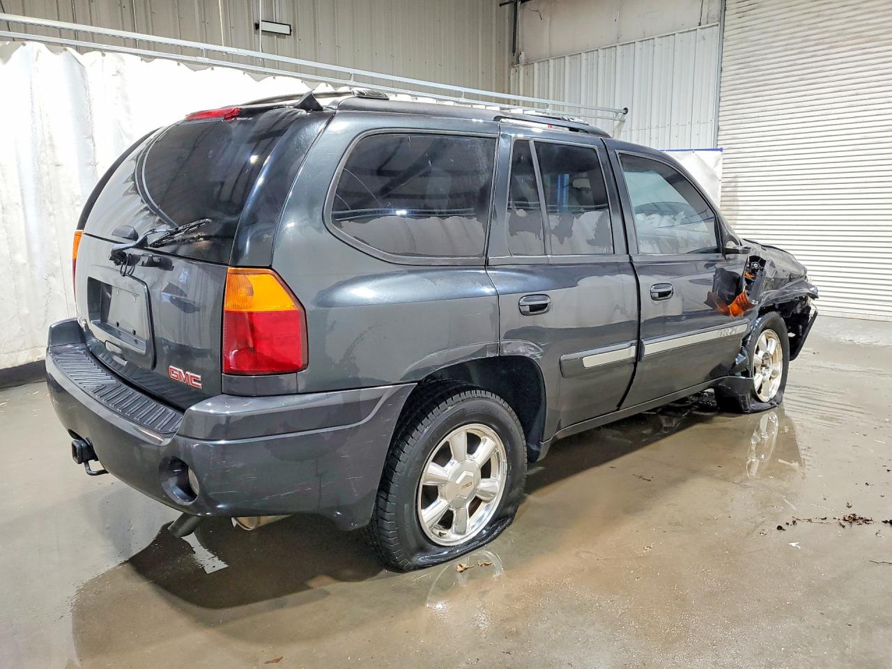 2005 GMC Envoy VIN 1GKDT13S152302912 photo 3