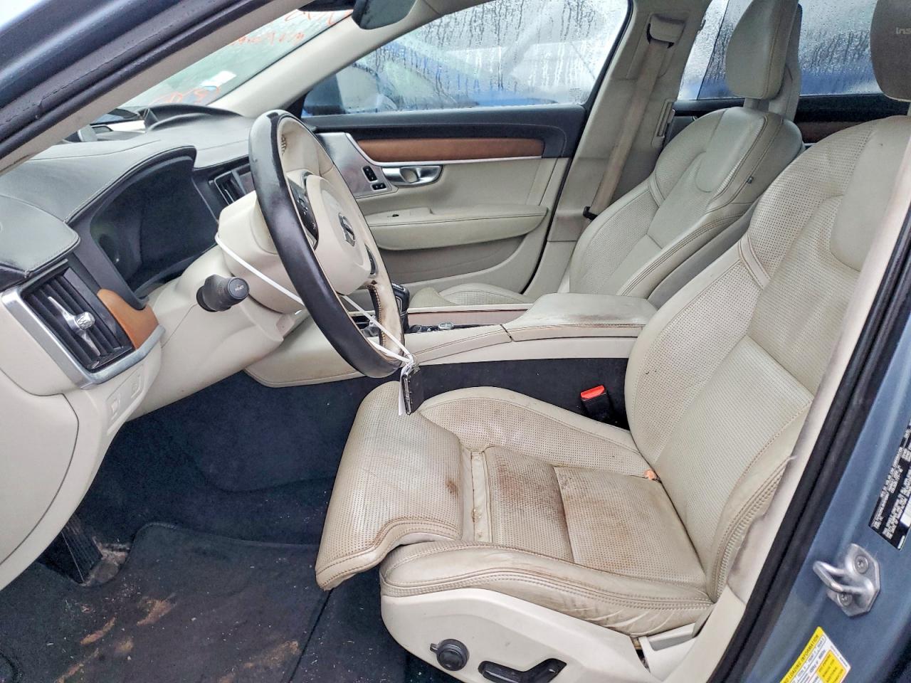 2017 Volvo S90 VIN YV1A22ML9H1010847 photo 7