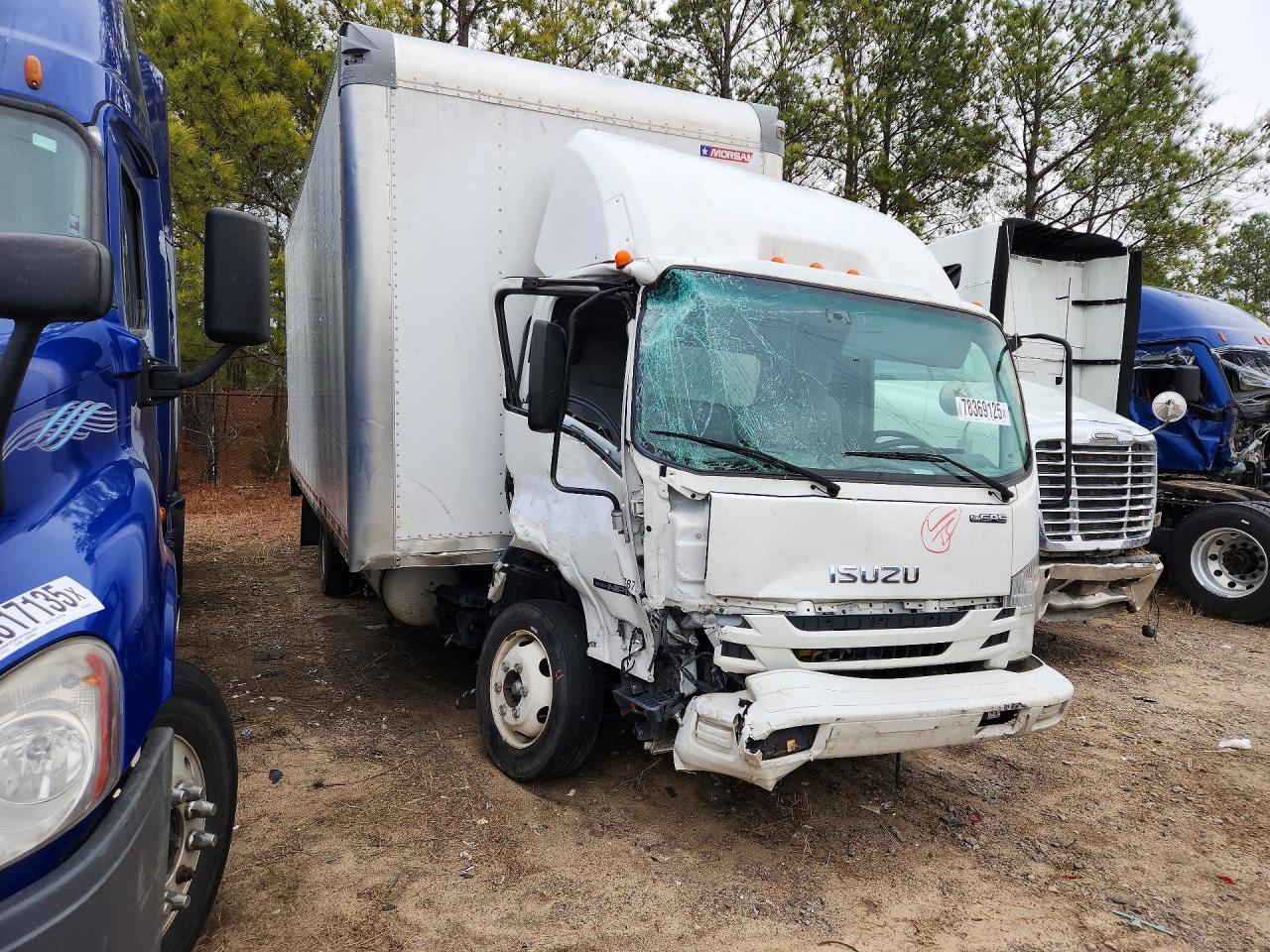 2021 Isuzu All models VIN 54DC4W1D8MS206260 photo 4