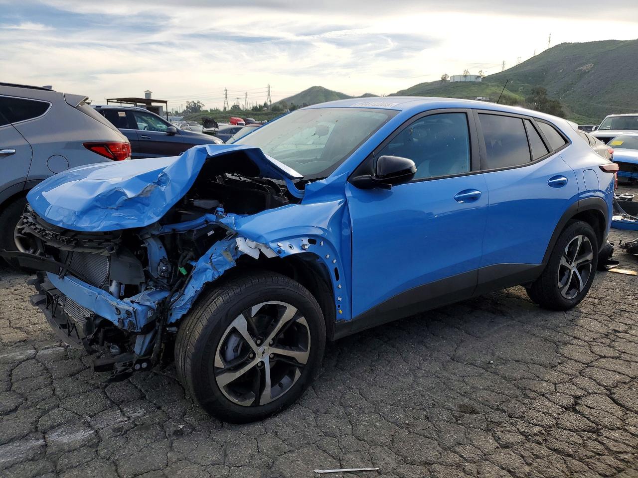 2024 CHEVROLET Trax 1rs VIN KL77LGE21RC226694 photo 1