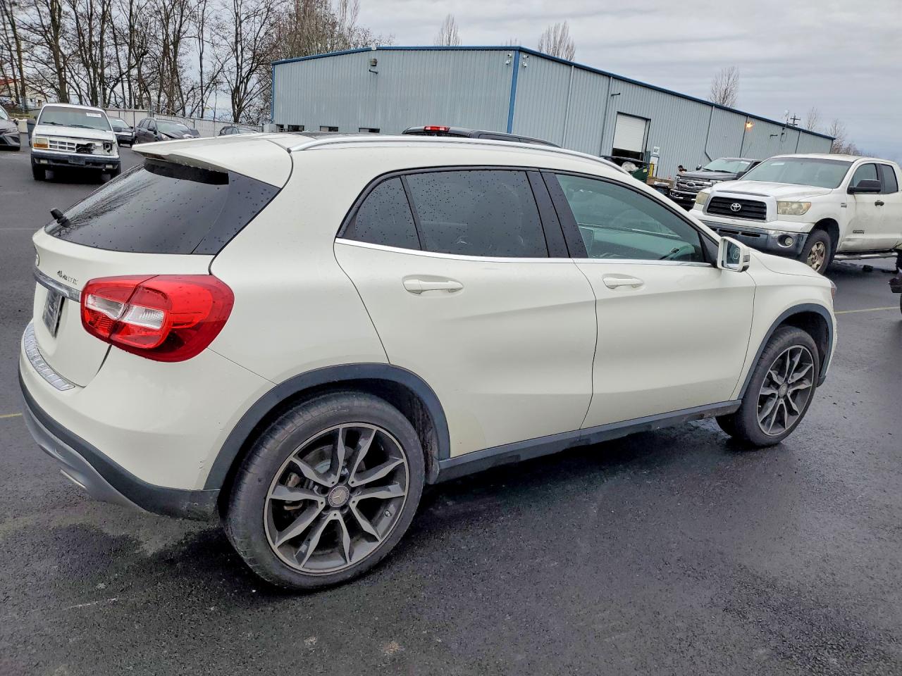 2015 Mercedes-Benz Gla-class VIN WDCTG4GB0FJ040261 photo 3