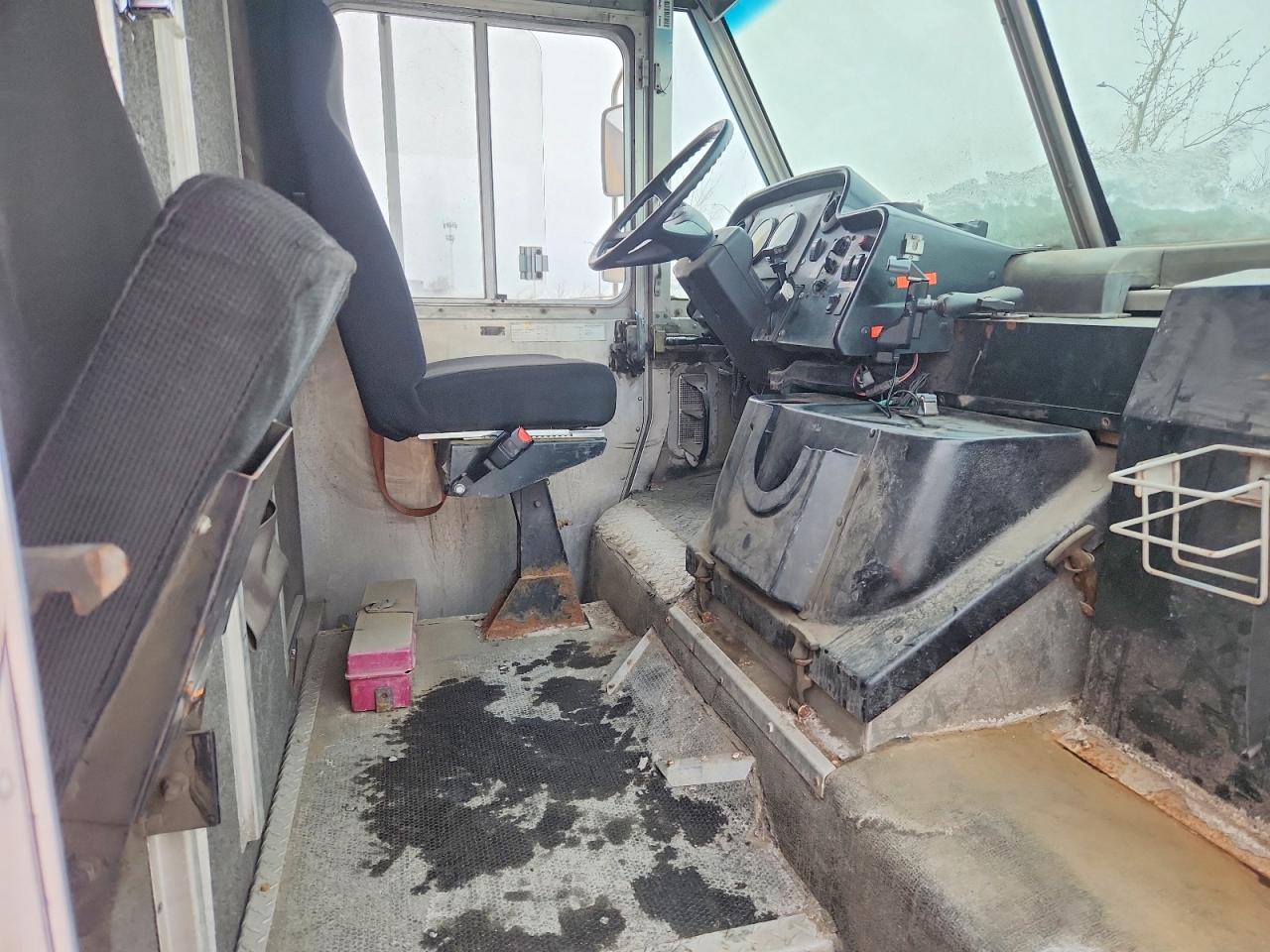 2004 FREIGHTLINER All other VIN 4UZAANBWX4CM71461 photo 10
