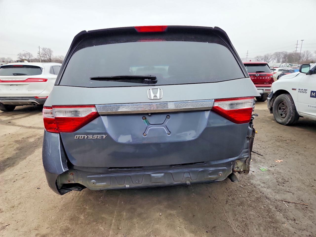 2011 Honda All models VIN 5FNRL5H64BB015111 photo 6