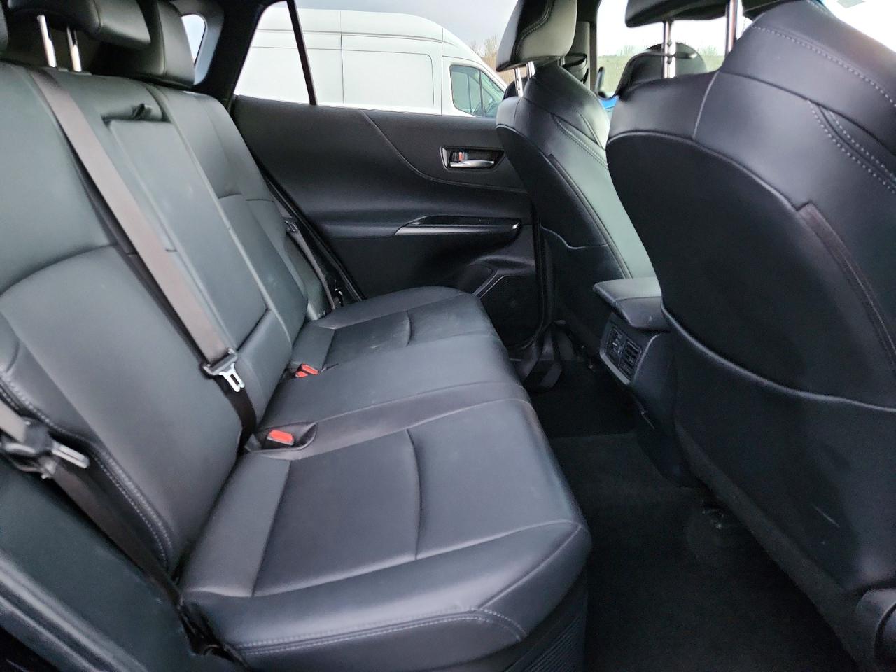 2022 Toyota Venza VIN JTEAAAAH9NJ093416 photo 11
