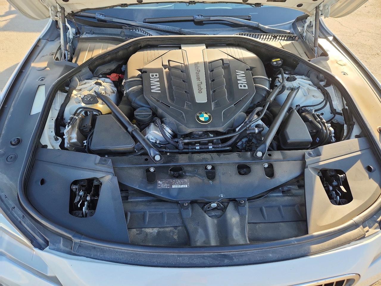 2015 BMW 7 series VIN WBAYE8C59FD781903 photo 11