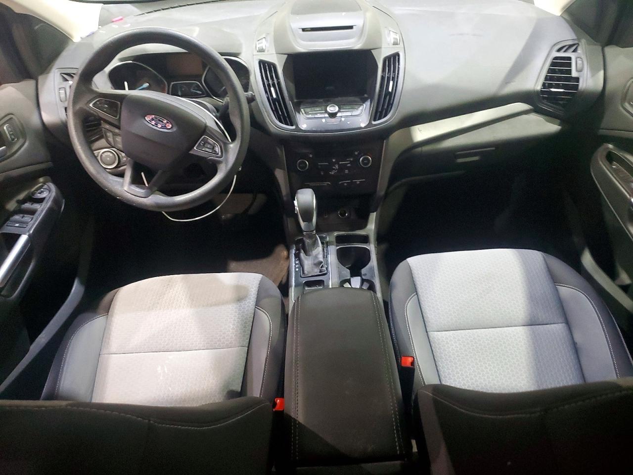 2018 Ford Escape VIN 1FMCU9GD2JUA77604 photo 8