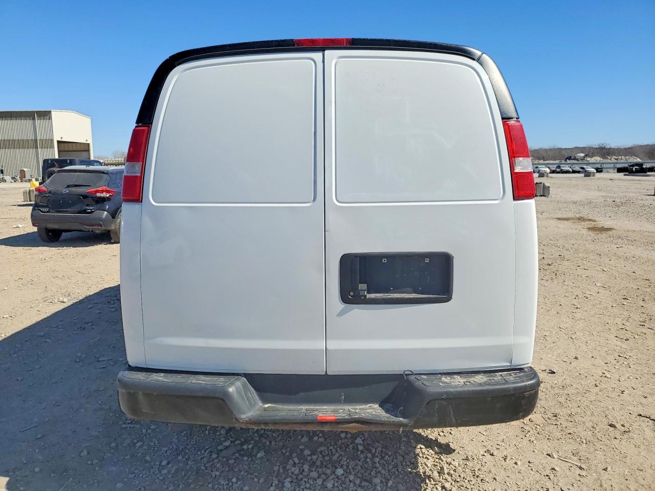 2017 CHEVROLET Express g2 VIN 1GCWGAF13H1325386 photo 6