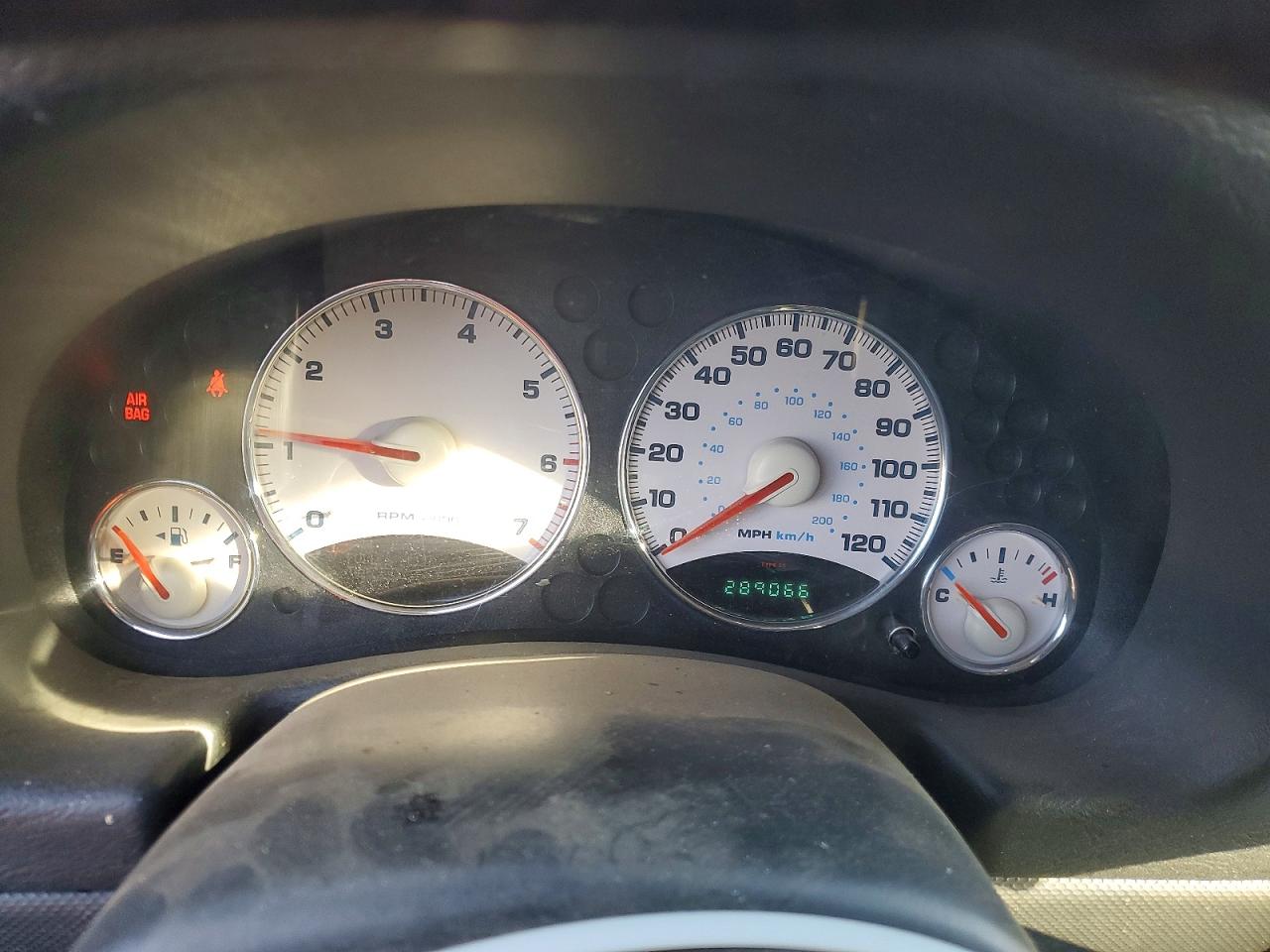 2003 Jeep Liberty VIN 1J4GL58K63W546130 photo 9