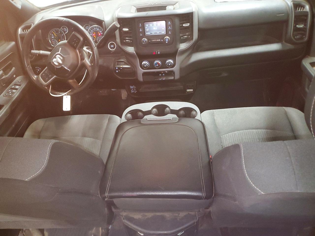2022 Ram 2500 VIN 3C6UR5CL3NG222150 photo 8