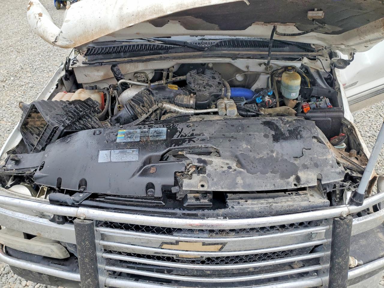 2002 Chevrolet All models VIN 1GCHK29162E218230 photo 11