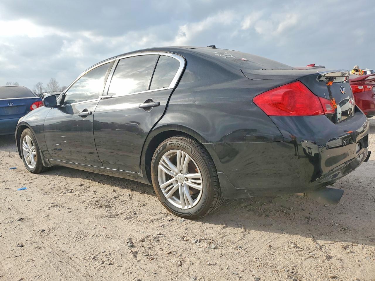 2011 Infiniti G37 VIN JN1CV6AR5BM407387 photo 2