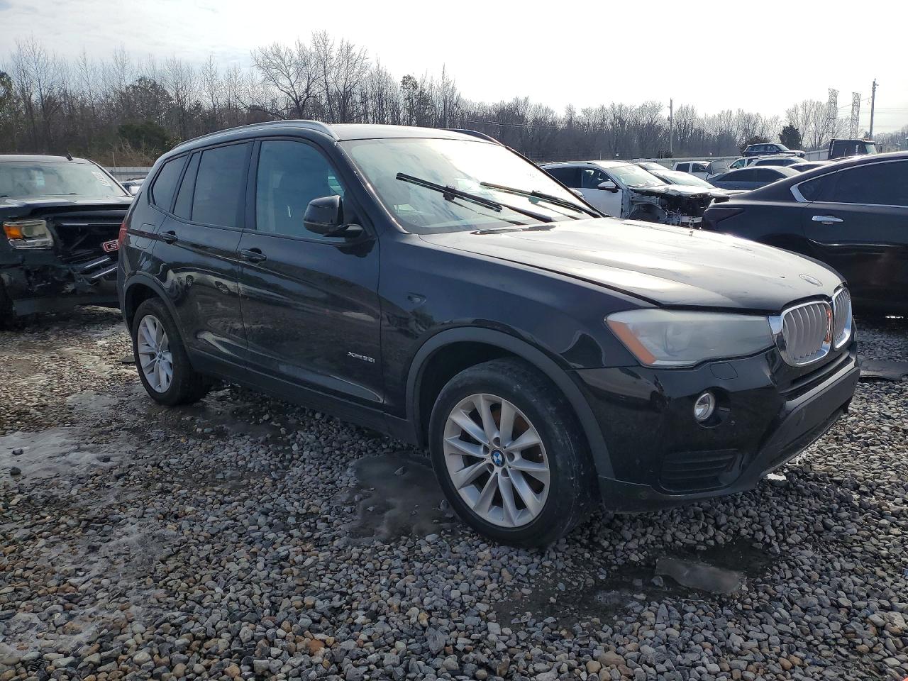 2017 BMW X3 VIN 5UXWX9C34H0T25499 photo 4