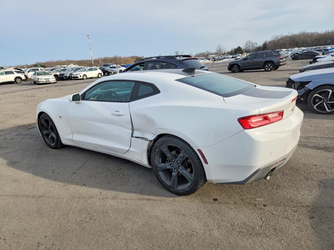 2016 Chevrolet Camaro VIN 1G1FD1RS0G0119159 photo 2