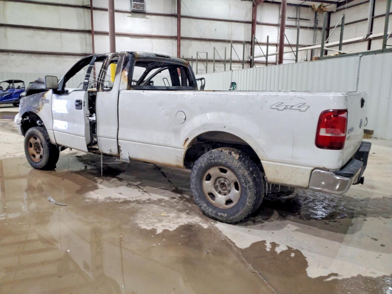 2004 Ford All models VIN 1FTVF14584NB81230 photo 2