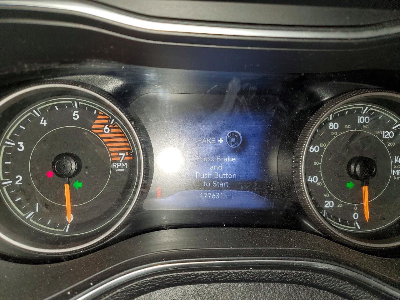 2019 Jeep Grand cher VIN 1C4PJMDN9KD165775 photo 9