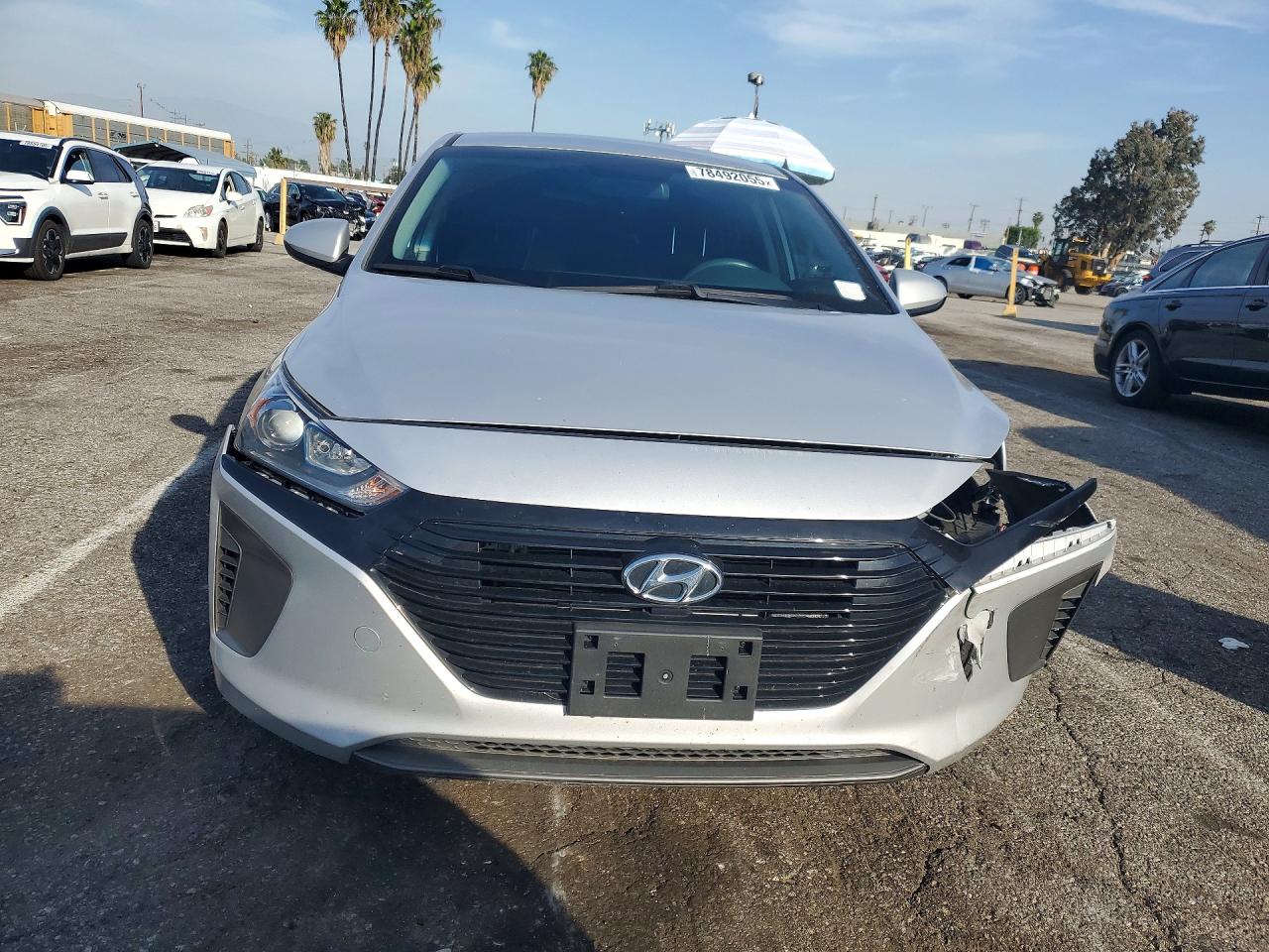 2017 Hyundai Ioniq VIN KMHC65LC8HU049252 photo 5