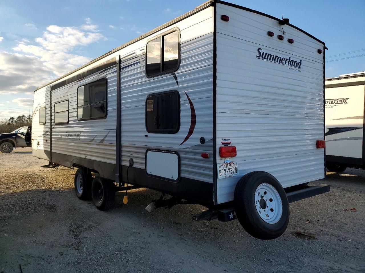 2015 KEYSTONE Summerland VIN 4YDT28228F3152617 photo 3