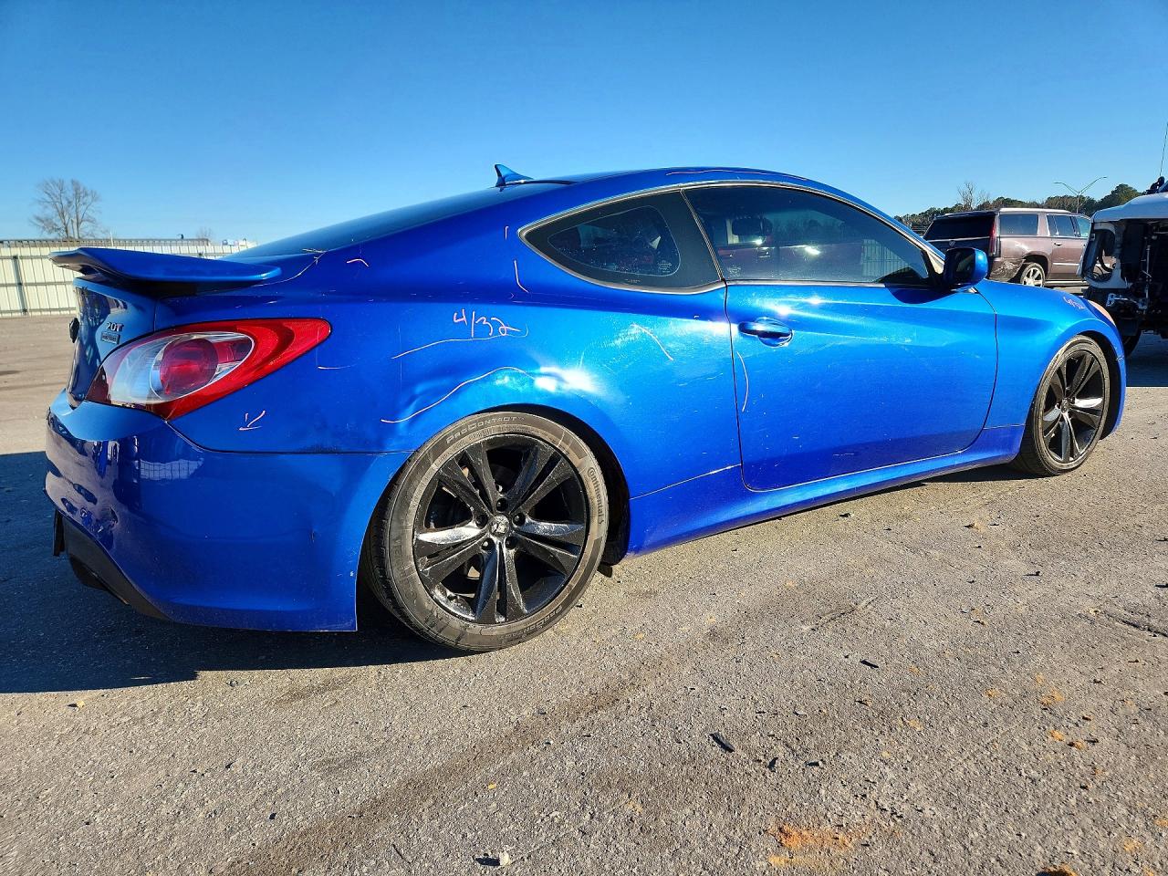 2012 Hyundai Genesis coupe VIN KMHHT6KD2CU067561 photo 3