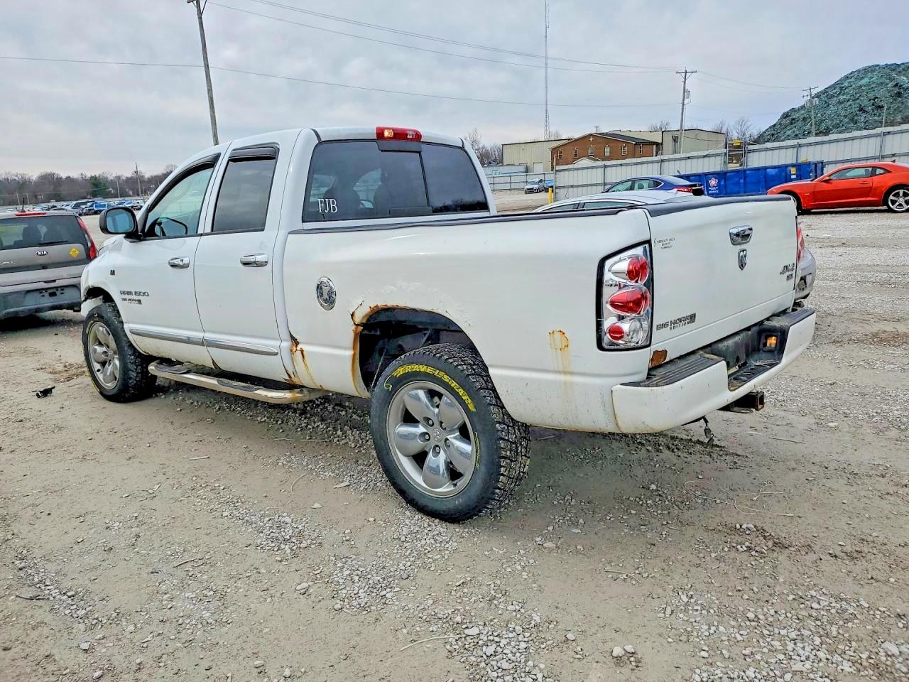 2005 Dodge Ram 1500 VIN 1D7HU18D65S303287 photo 2