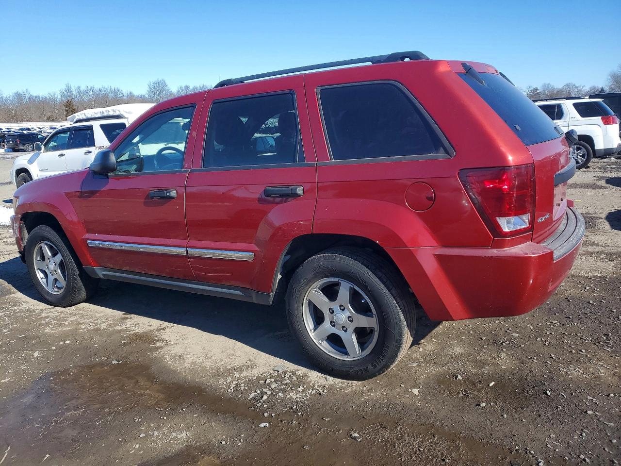 2005 Jeep Grand cher VIN 1J4GR48KX5C646762 photo 2