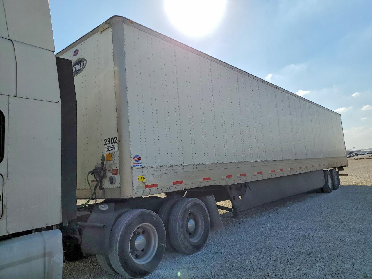 2023 UTILITY All models VIN 1UYVS2530P3790229 photo 2