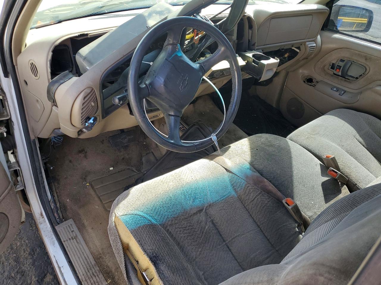1998 Chevrolet Gmt VIN 2GCEK19R5W1242674 photo 8
