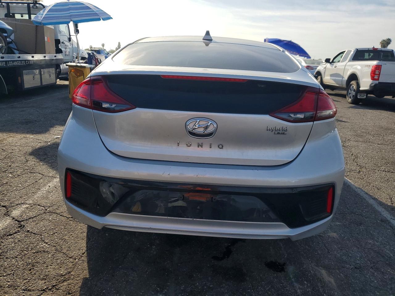 2017 Hyundai Ioniq VIN KMHC65LC8HU049252 photo 6