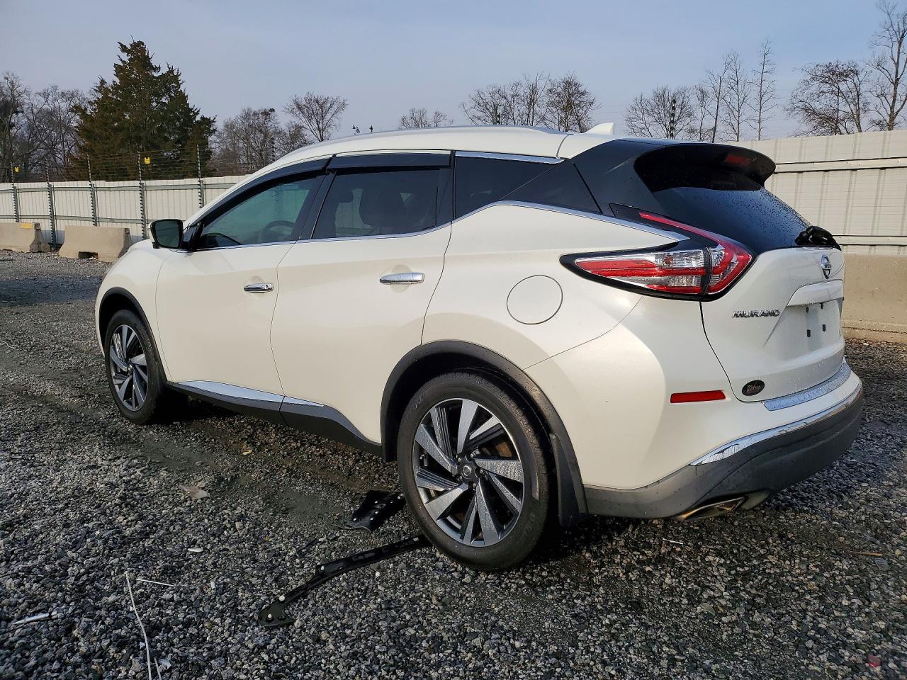 2018 NISSAN Murano VIN 5N1AZ2MG9JN112857 photo 2