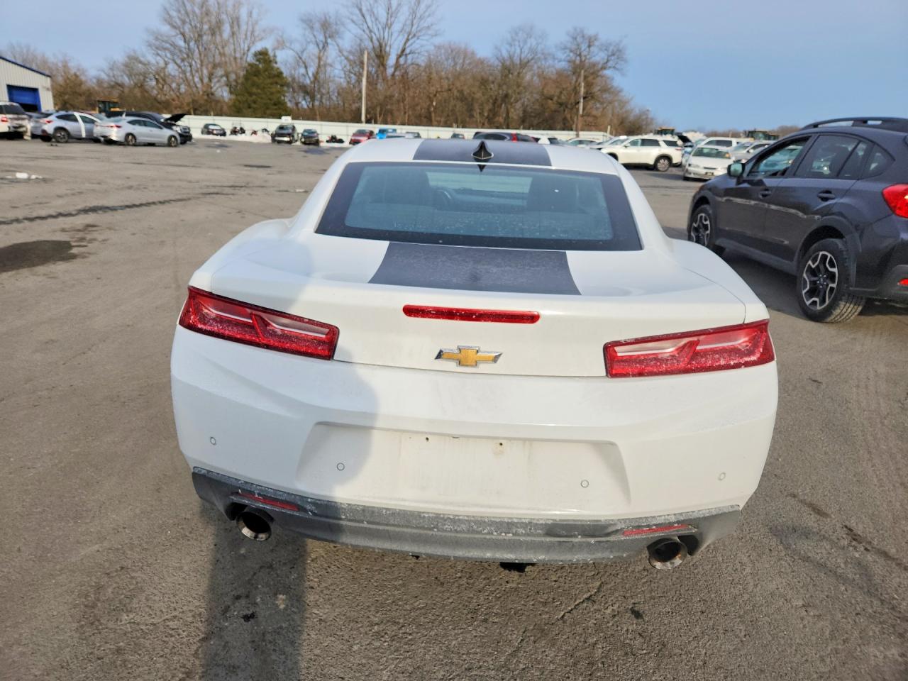 2016 Chevrolet Camaro VIN 1G1FD1RS0G0119159 photo 6