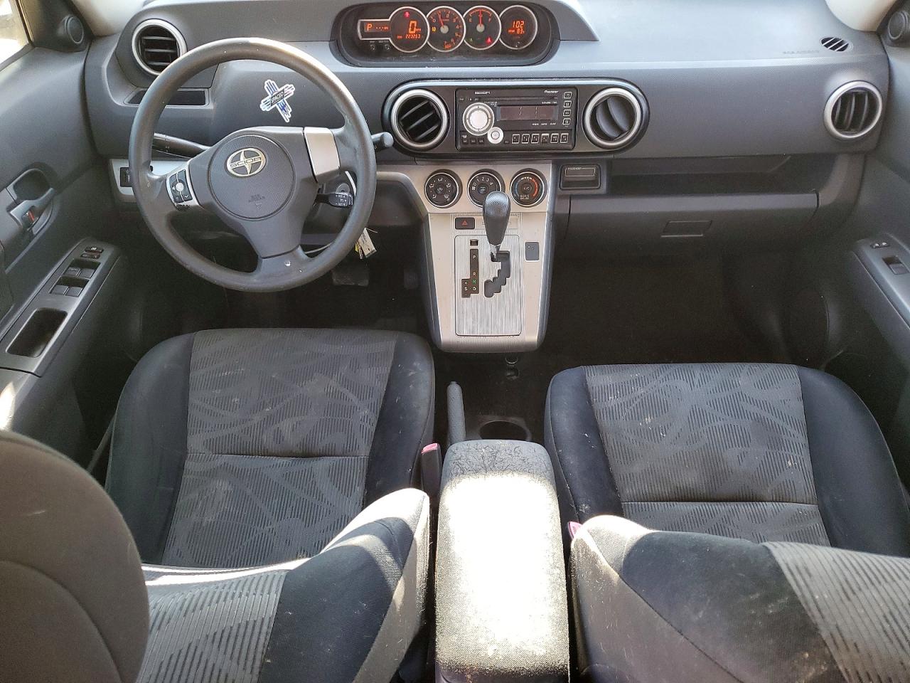 2011 TOYOTA Scion VIN JTLZE4FE8B1123209 photo 8