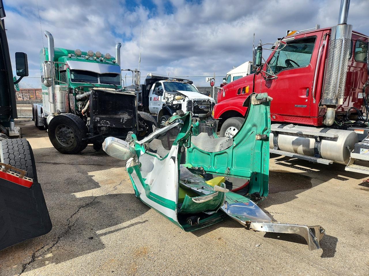 2021 PETERBILT All models VIN 1XPXP49X7MD742975 photo 1
