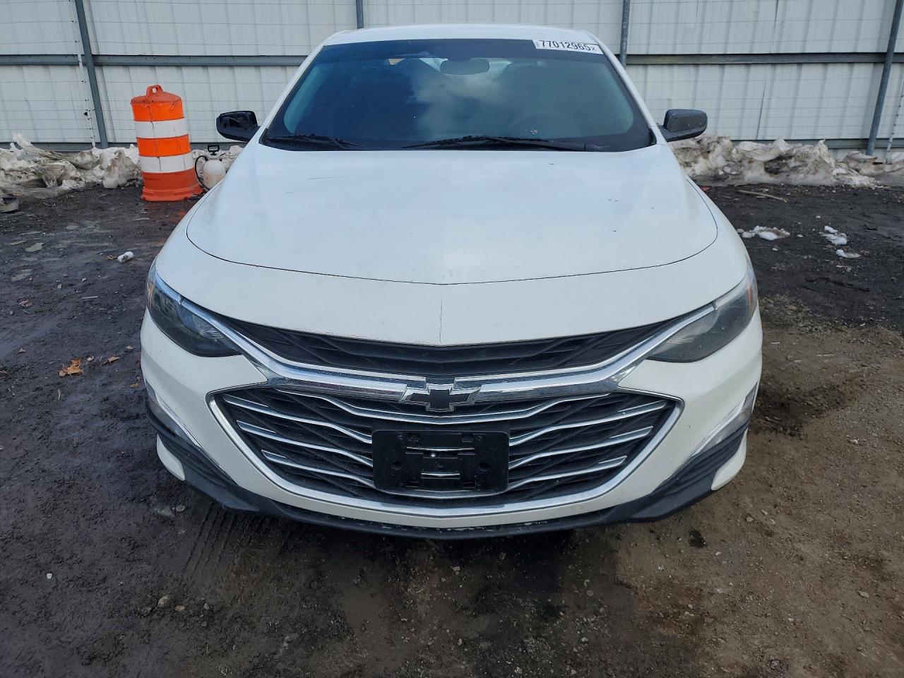 2020 Chevrolet Malibu VIN 1G1ZB5ST2LF157738 photo 5