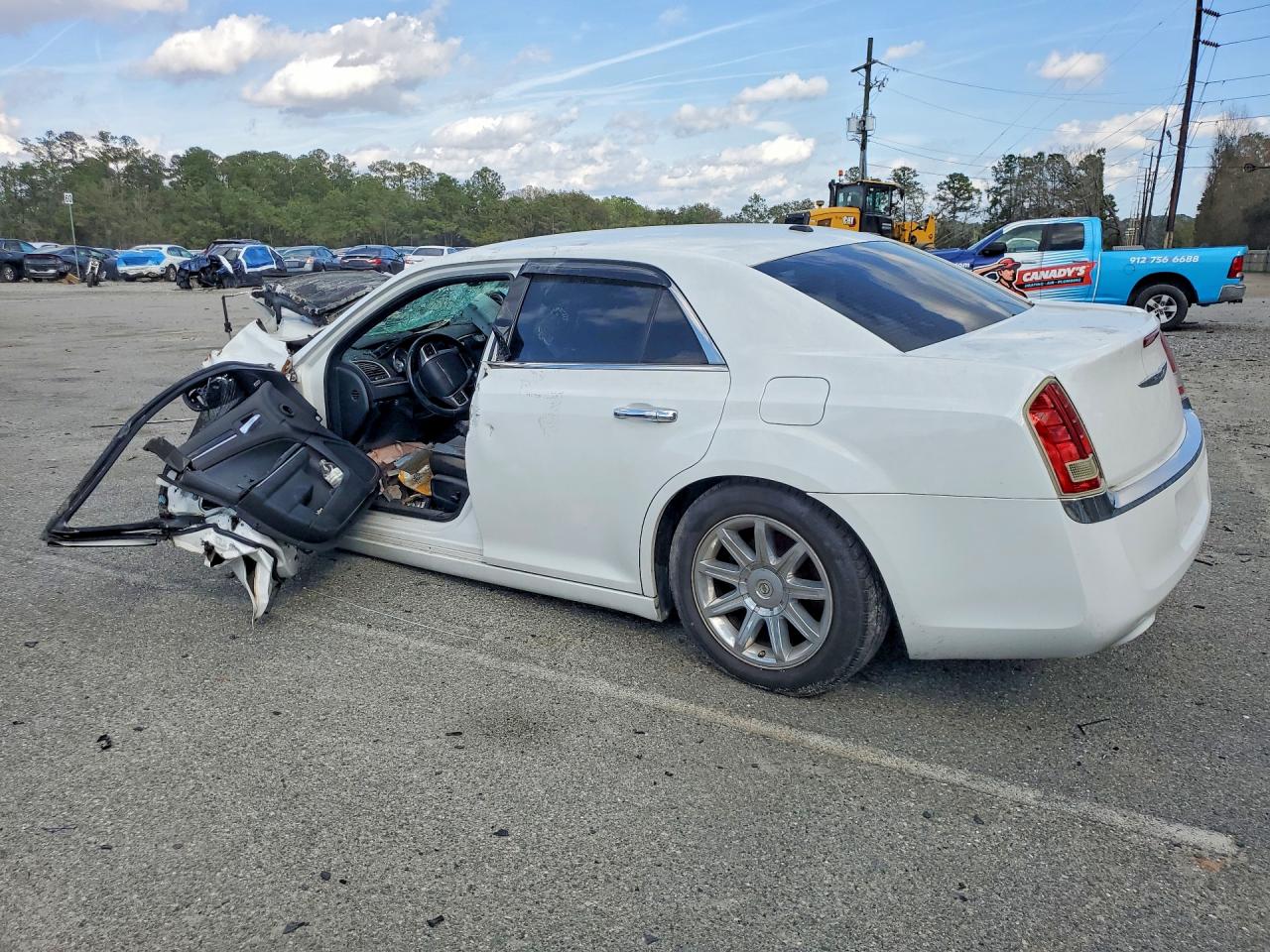 2011 CHRYSLER 300 VIN 2C3CA5CG0BH547224 photo 2