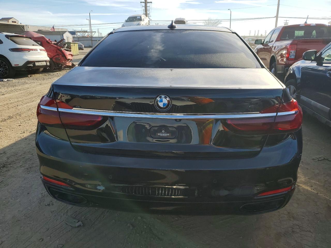 2016 BMW 7 series VIN WBA7F0C59GGM20875 photo 6