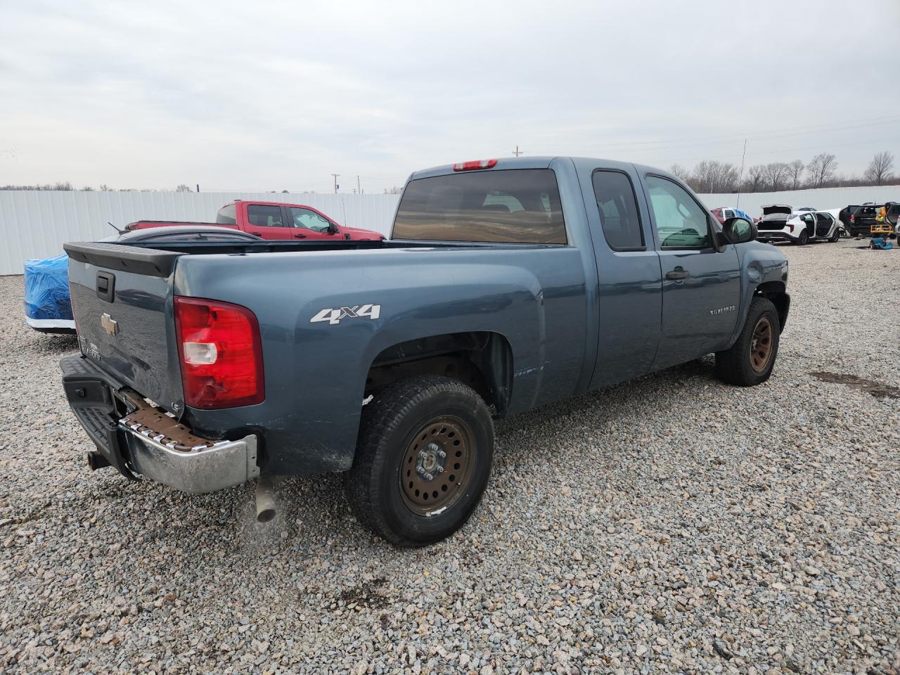 2010 Chevrolet Silverado VIN 1GCSKREA4AZ277451 photo 3