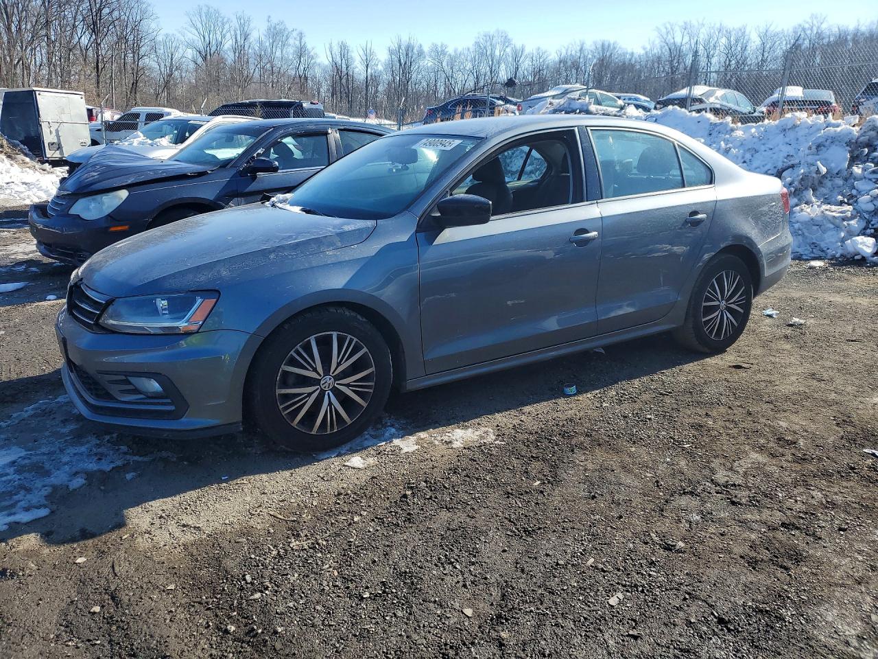 2018 Volkswagen Jetta VIN 3VWB67AJ9JM206873 photo 1