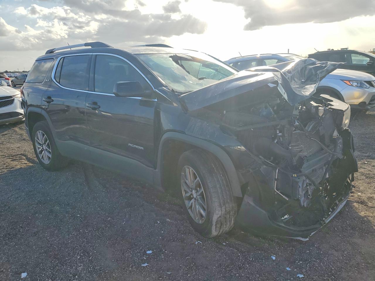 2017 GMC Acadia VIN 1GKKNLLA9HZ266368 photo 4